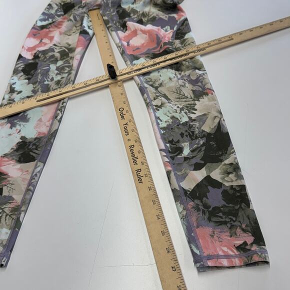 Fabletics Leggings Womens Small Pink Secret Garden‎ Floral Define PowerHold - Picture 8 of 8